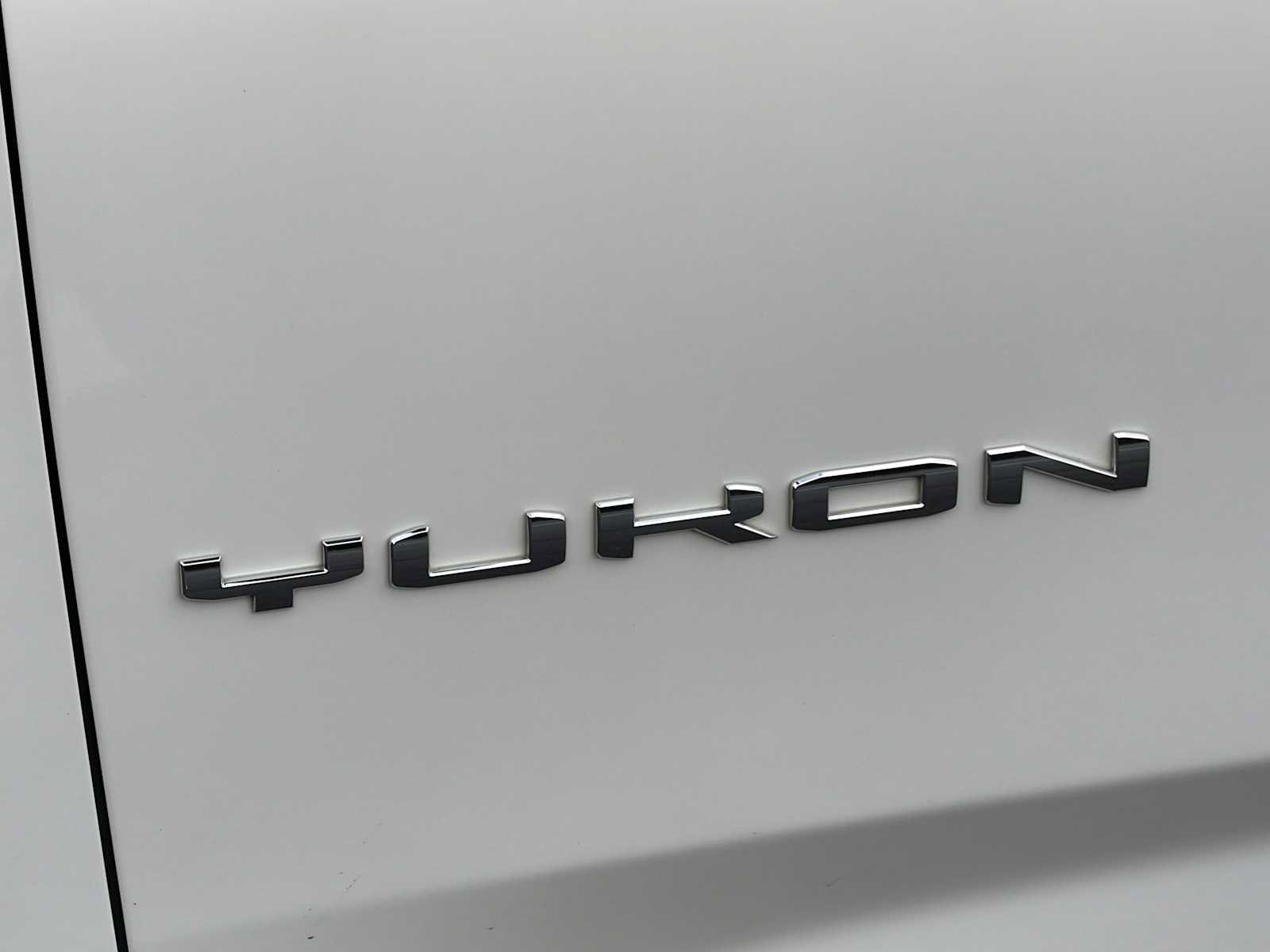 2023 GMC Yukon XL SLT