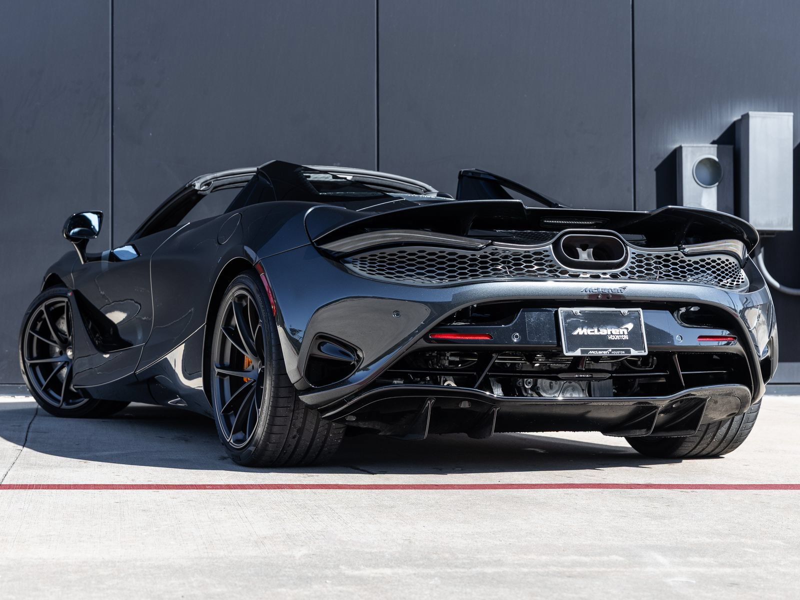 Used 2024 McLaren 750S Spider photo 8