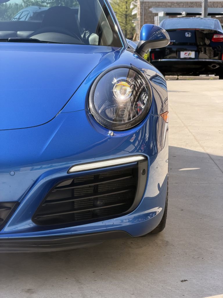 2017 Porsche 911 Carrera
