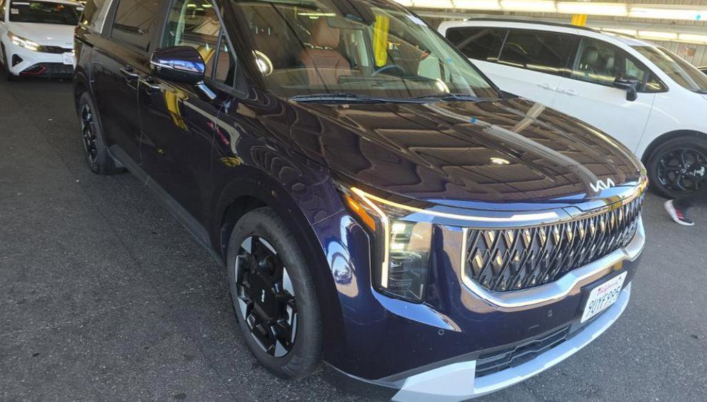 2025 Kia Carnival EX