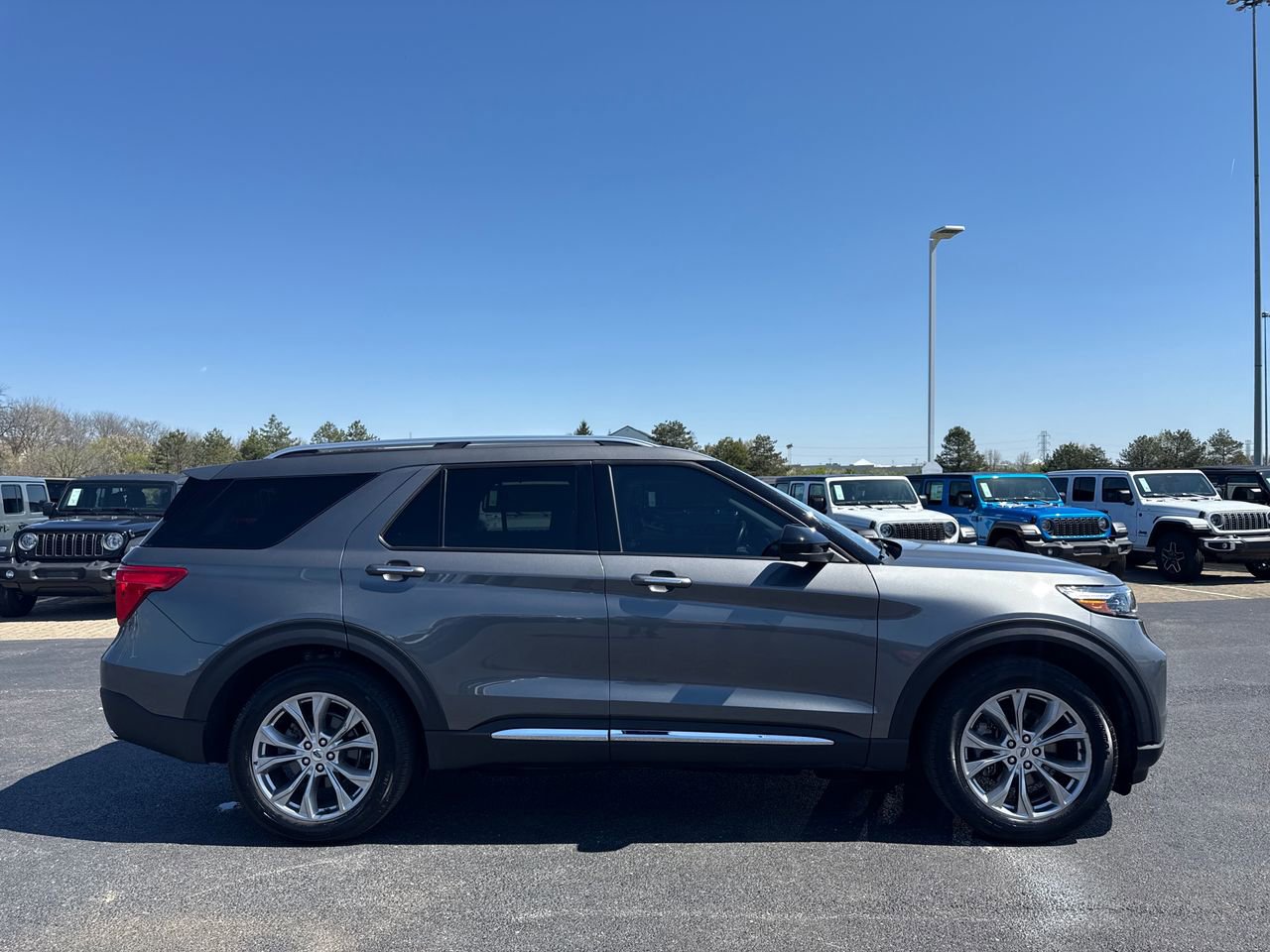 2023 Ford Explorer Limited