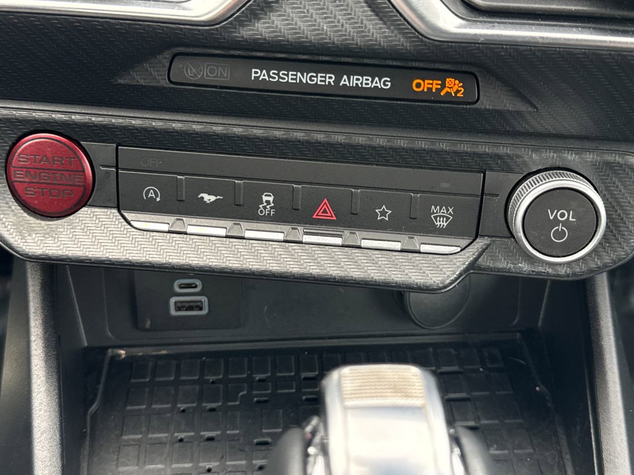 2024 Ford Mustang Premium