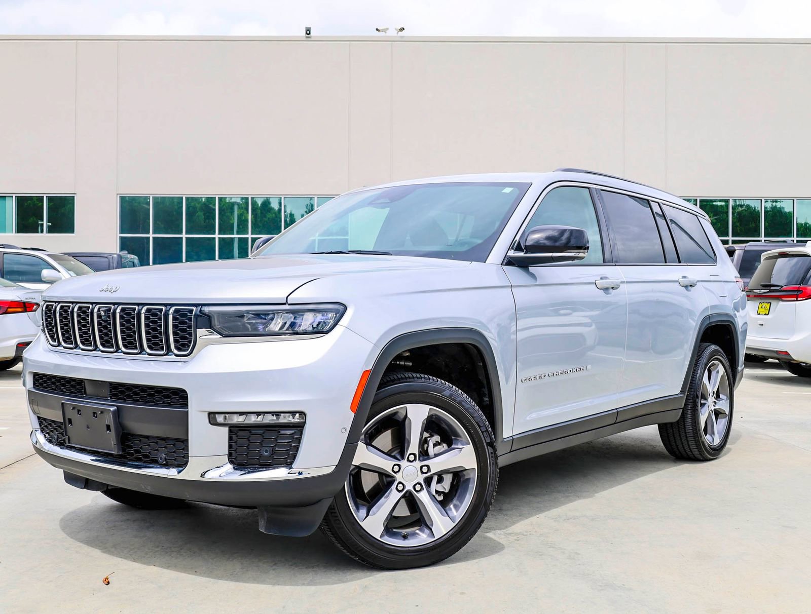 Used 2024 Jeep Grand Cherokee L Limited w/ Luxury Tech Group II