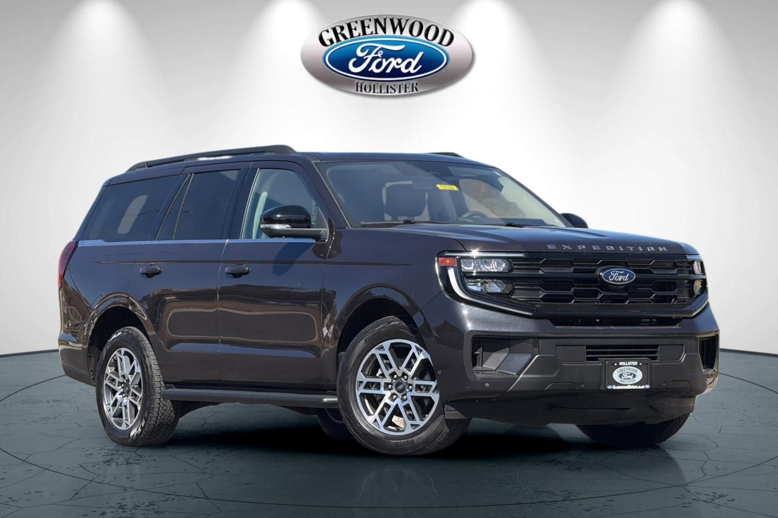 Used 2025 Ford Expedition Active