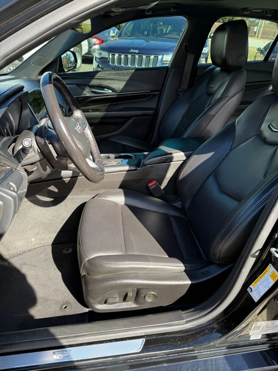 2023 Cadillac CT4 Premium Luxury