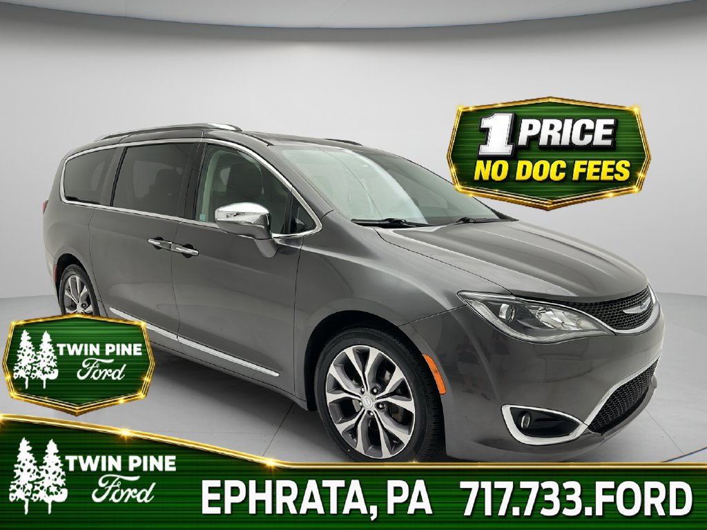 Used 2018 Chrysler Pacifica Limited w/ Tire & Wheel Group