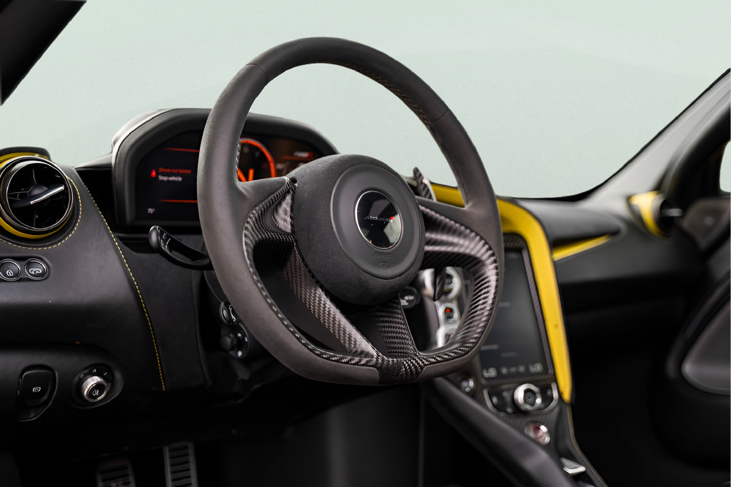 Used 2018 McLaren 720S photo 34