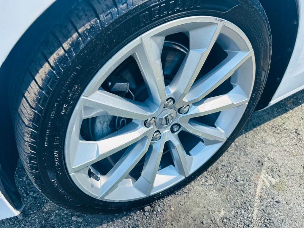 2020 Volvo S60 T5 Momentum