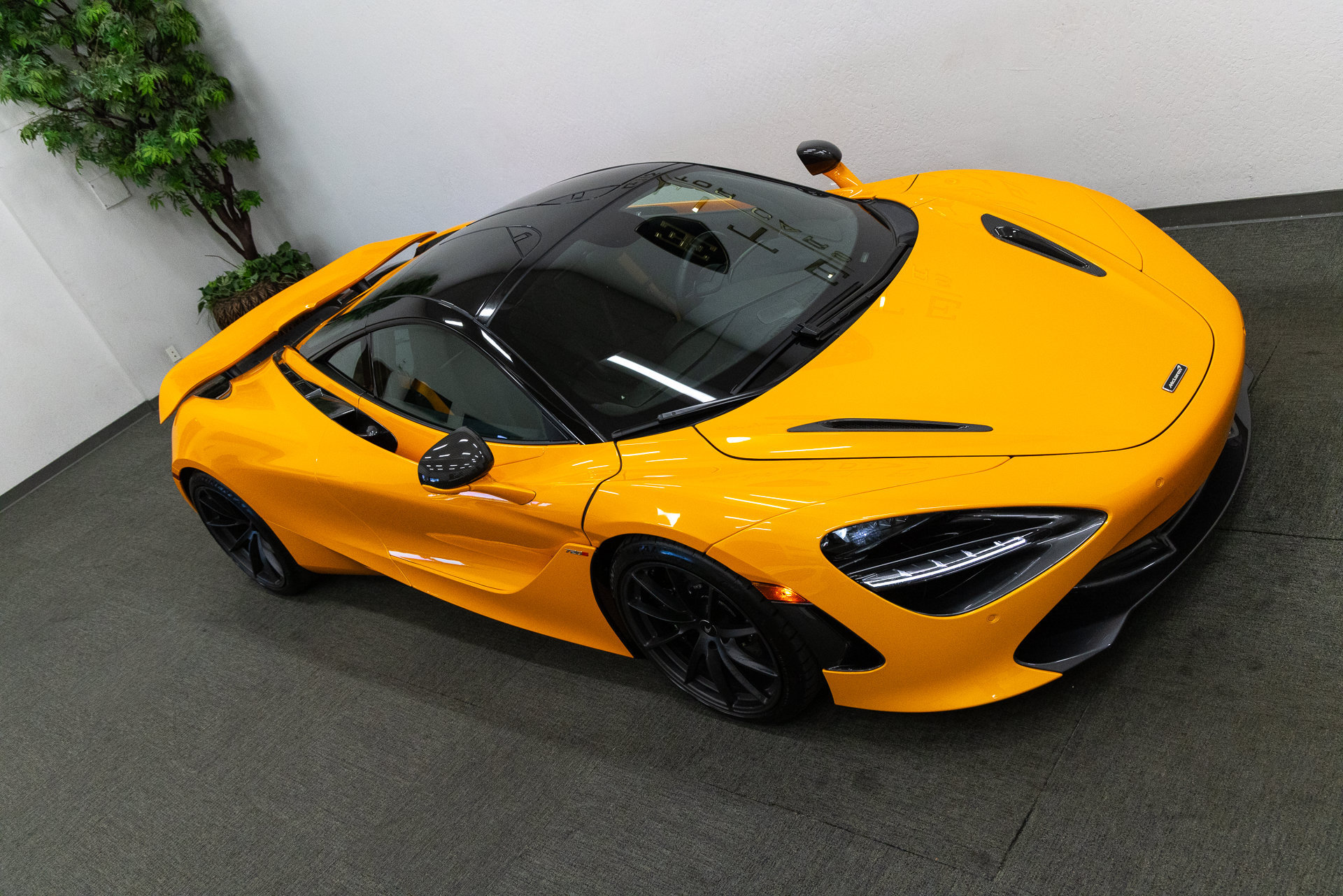 Used 2019 McLaren 720S Performance photo 22