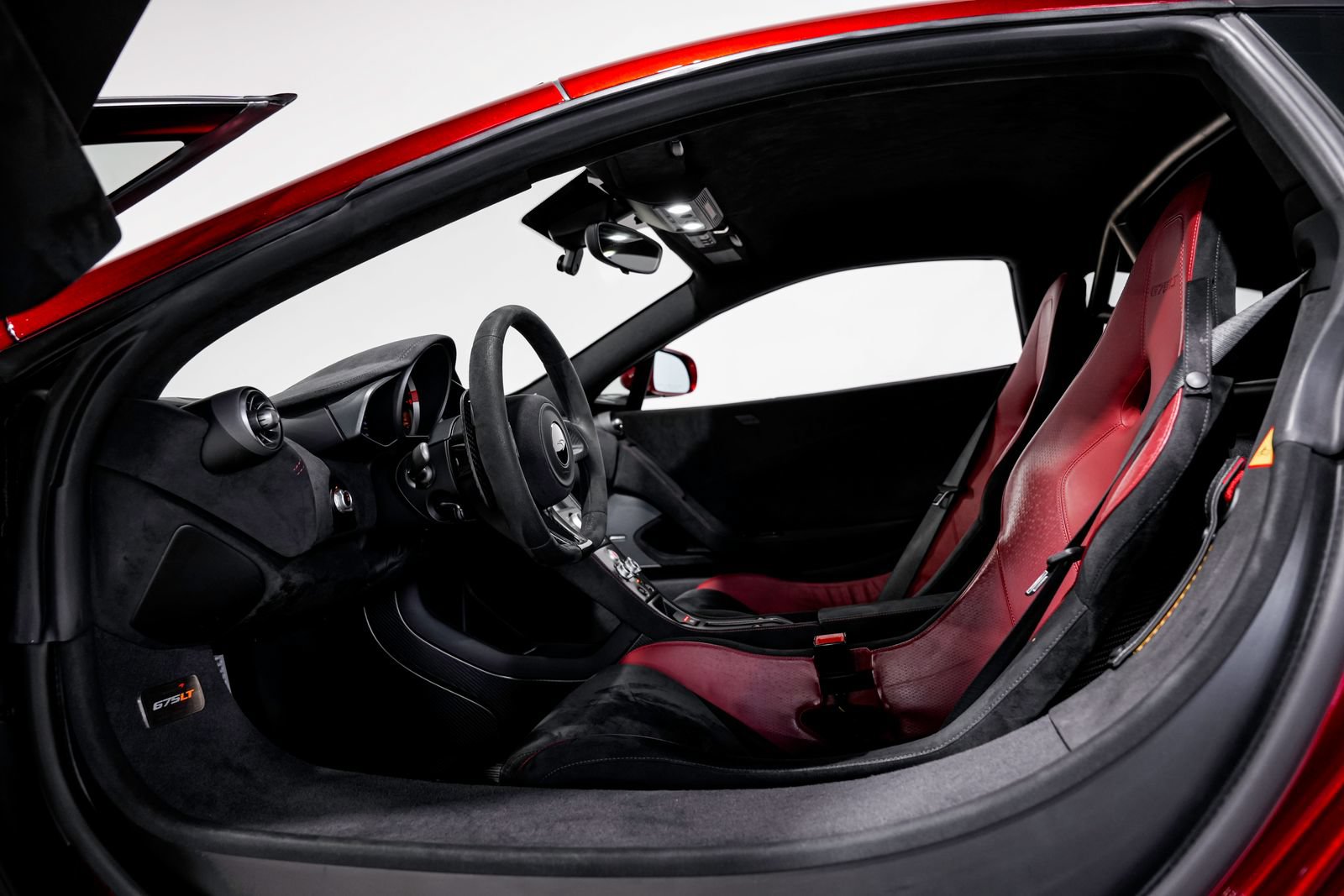 Used 2016 McLaren 675LT Coupe photo 18
