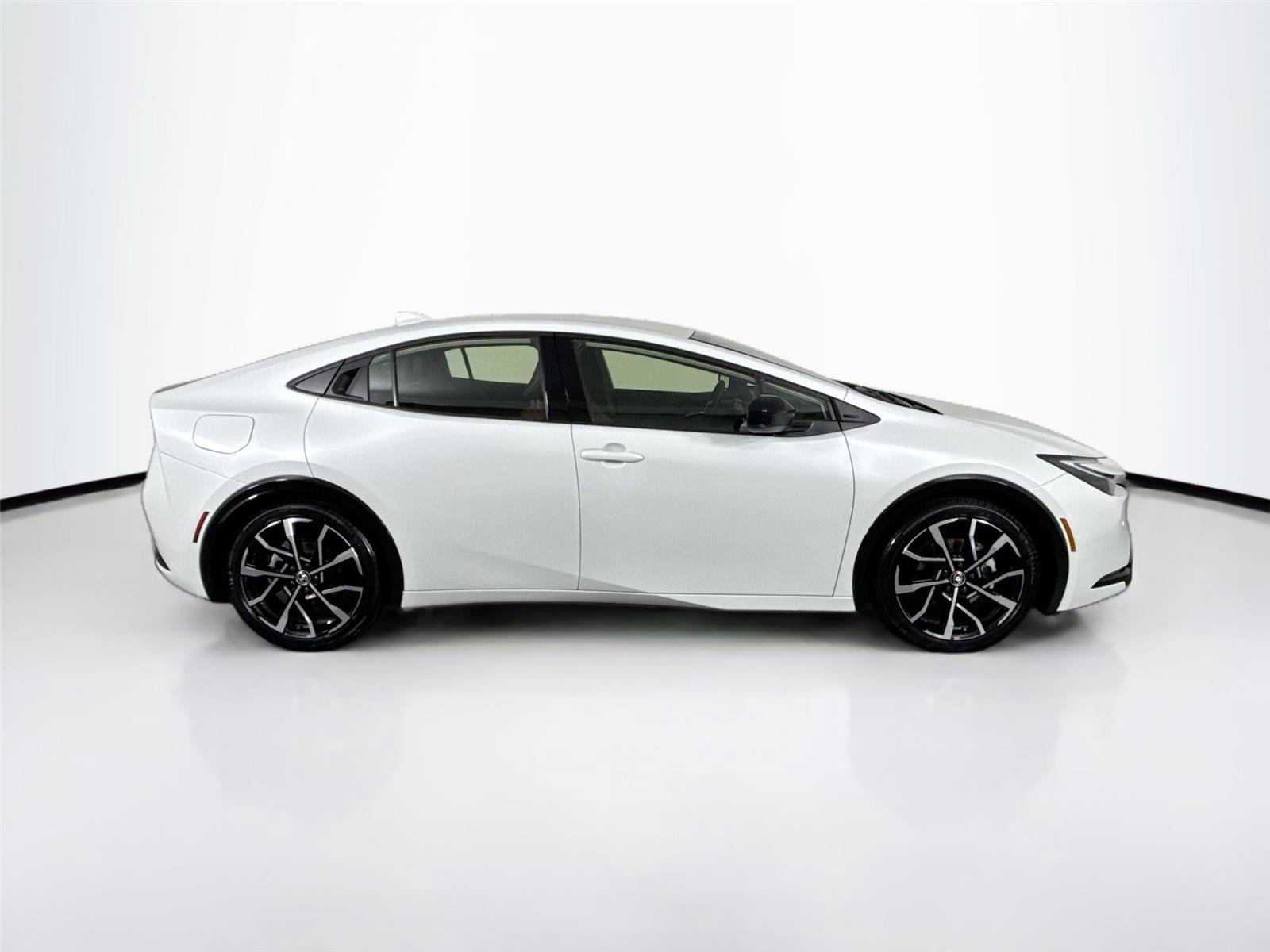 2025 Toyota Prius Plug-In Hybrid