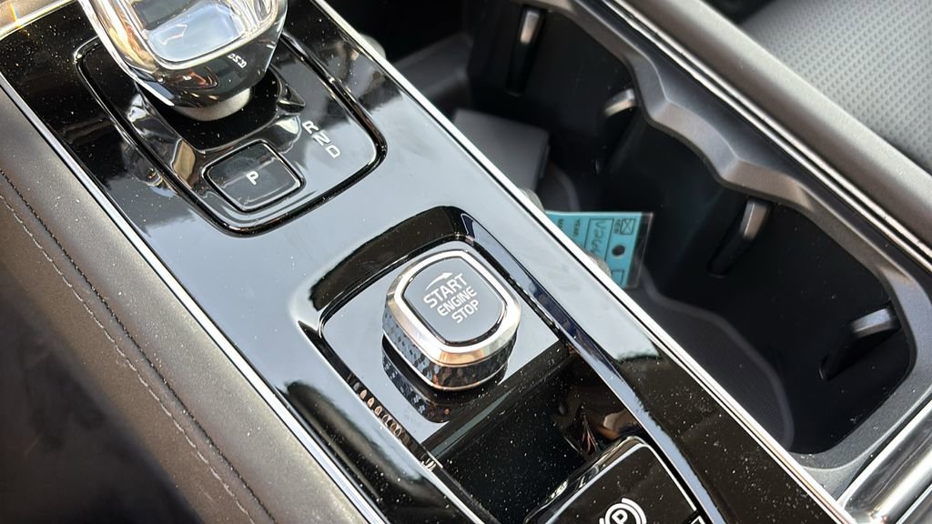 2026 Volvo Xc90 B6 Ultra