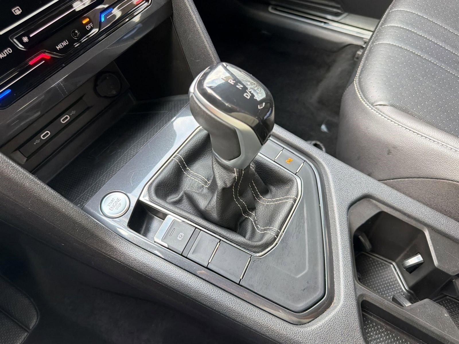 2022 Volkswagen Tiguan SE R-Line