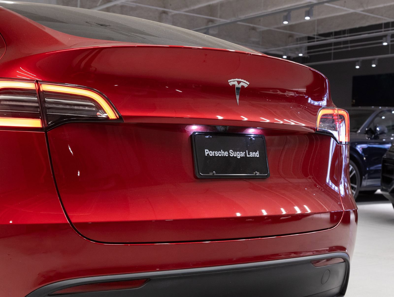 2024 Tesla Model Y 2WD