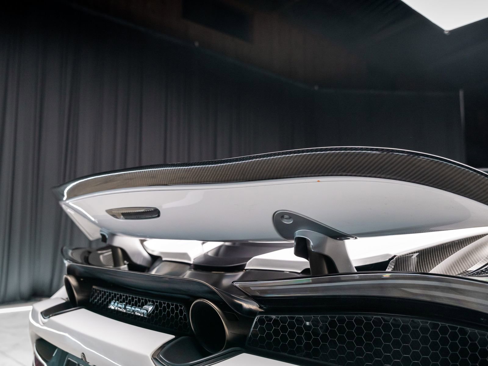 Used 2019 McLaren 720S Performance photo 35