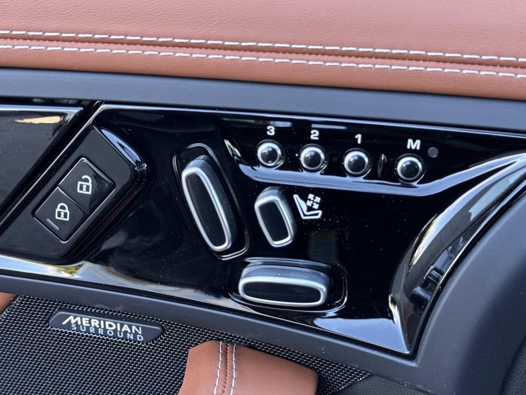 2024 Jaguar F-Type R