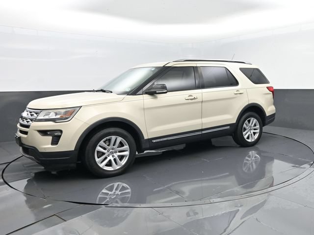 Certified 2018 Ford Explorer XLT w/ Equipment Group 202A