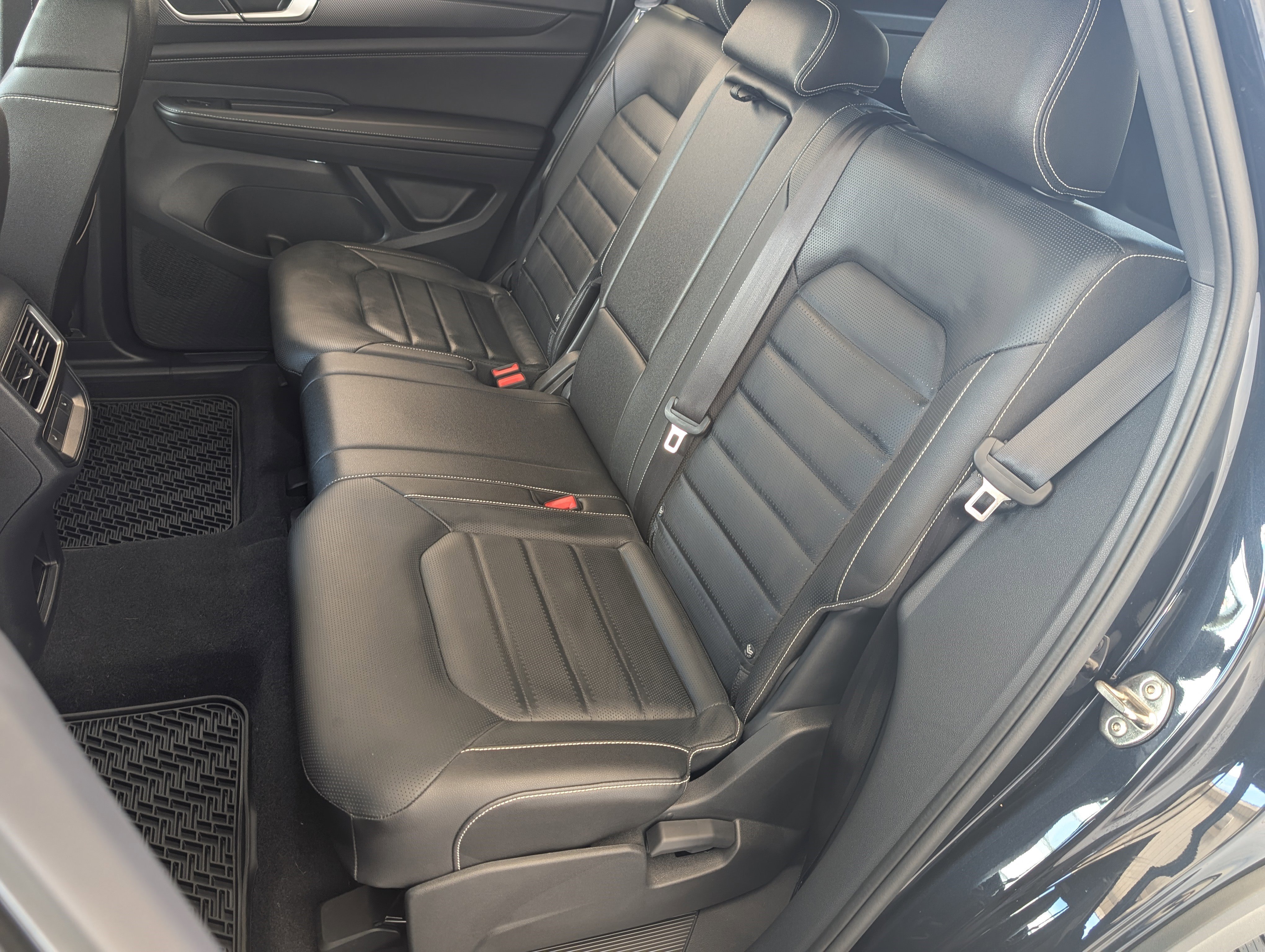 2025 Volkswagen Atlas Cross Sport SEL