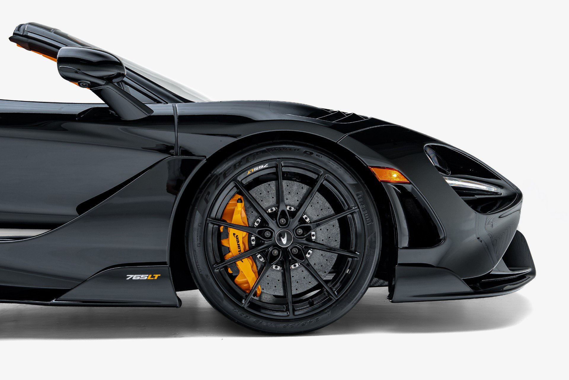 Used 2022 McLaren 765LT photo 31
