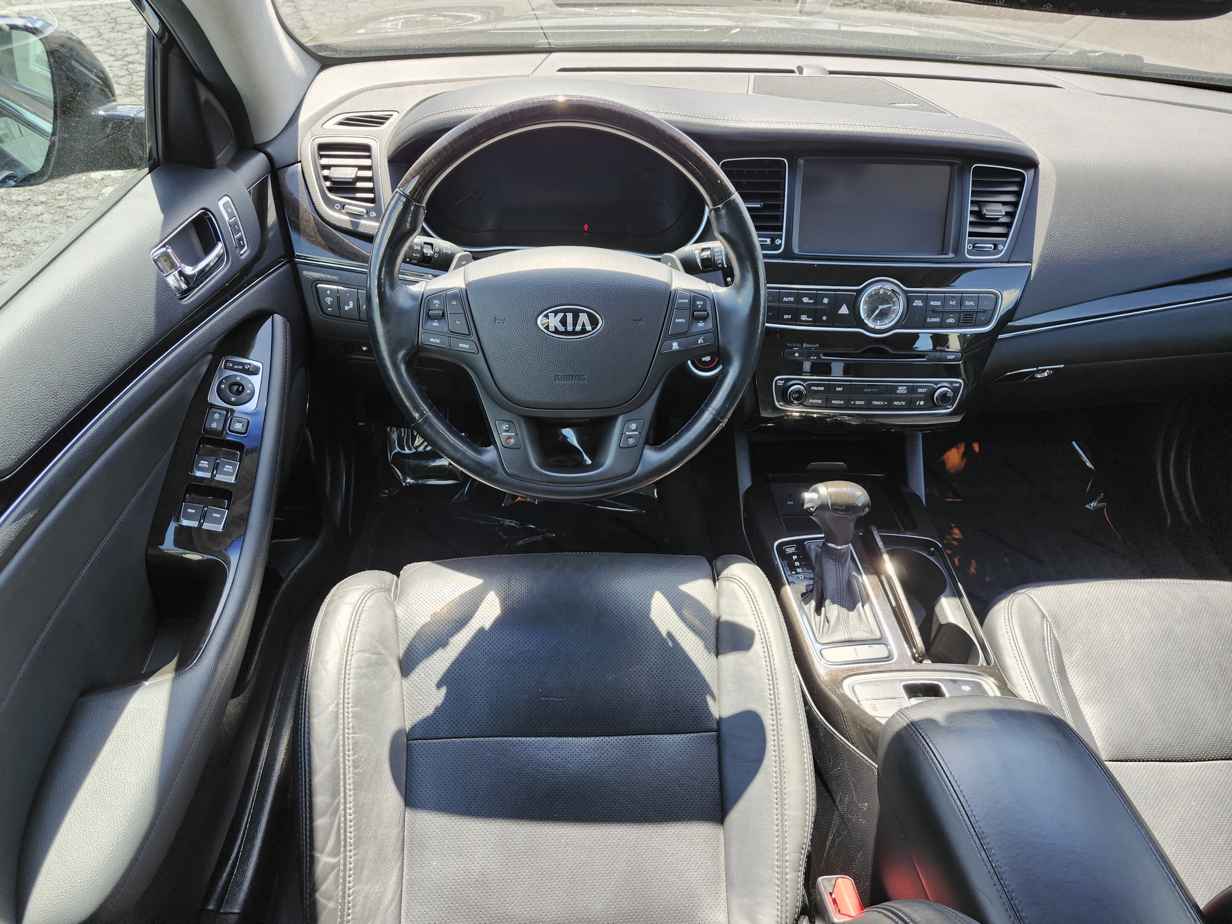 2015 Kia Cadenza Limited