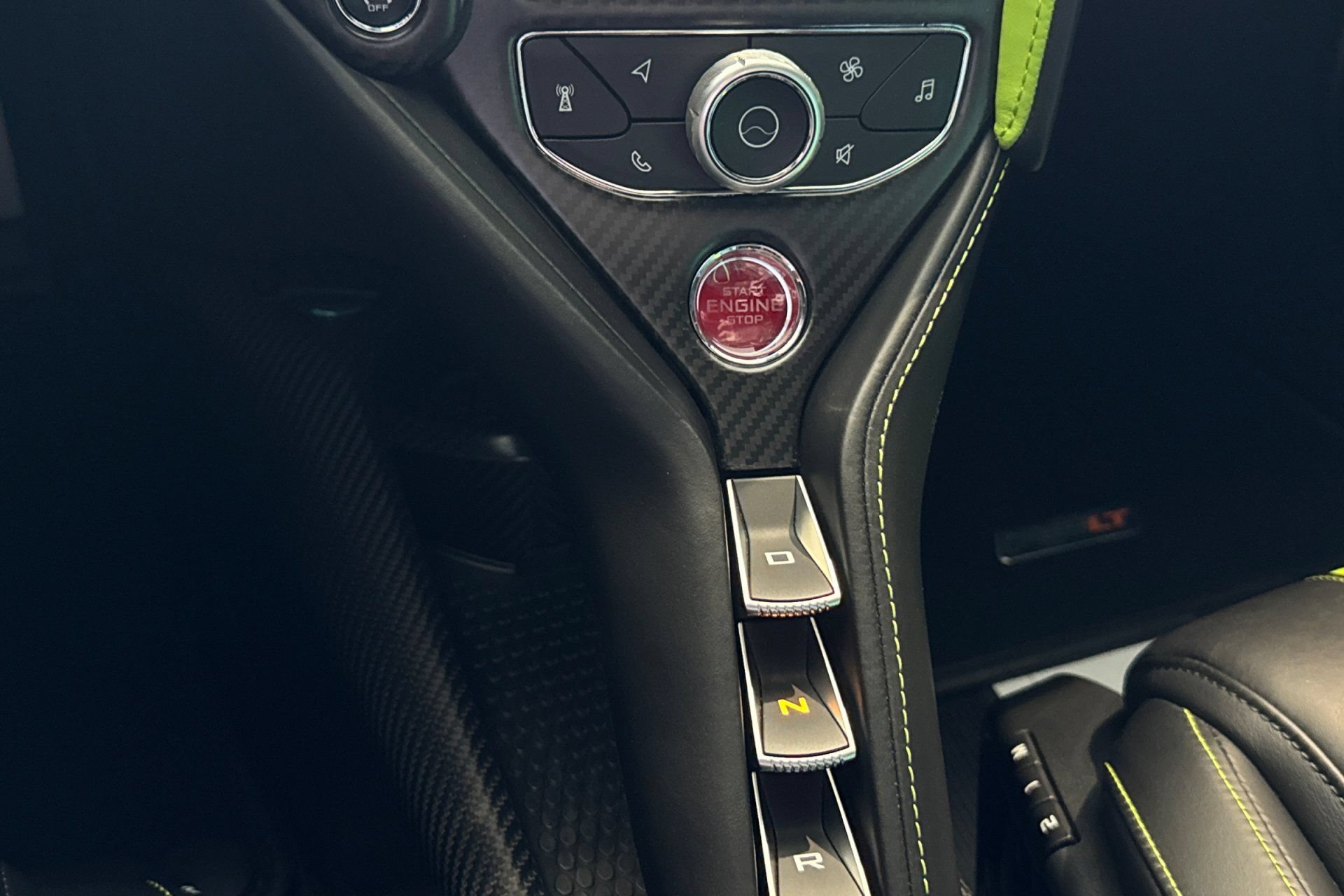Used 2022 McLaren 765LT photo 24