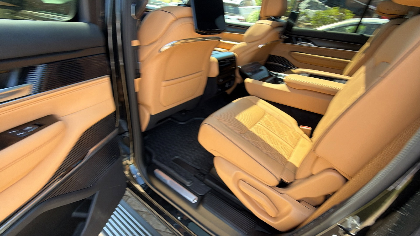 2025 Jeep Grand Wagoneer Series III