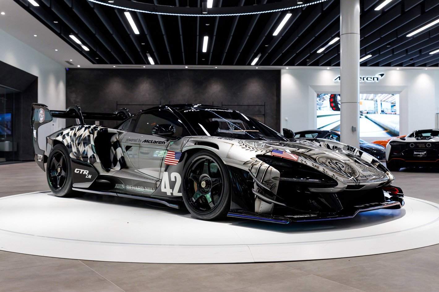 Used 2020 McLaren Senna photo 68