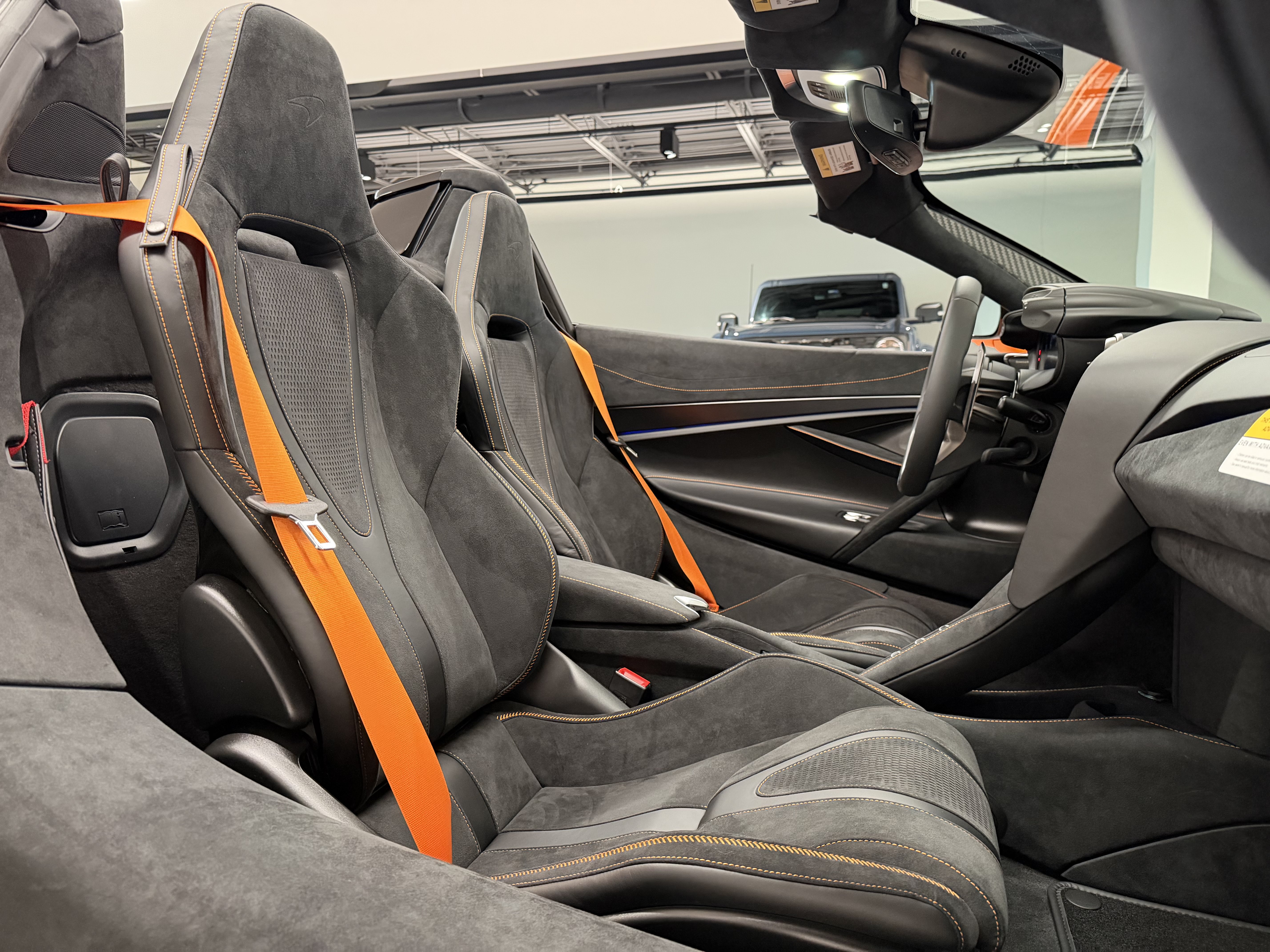 Used 2027 McLaren 750S Spider photo 22