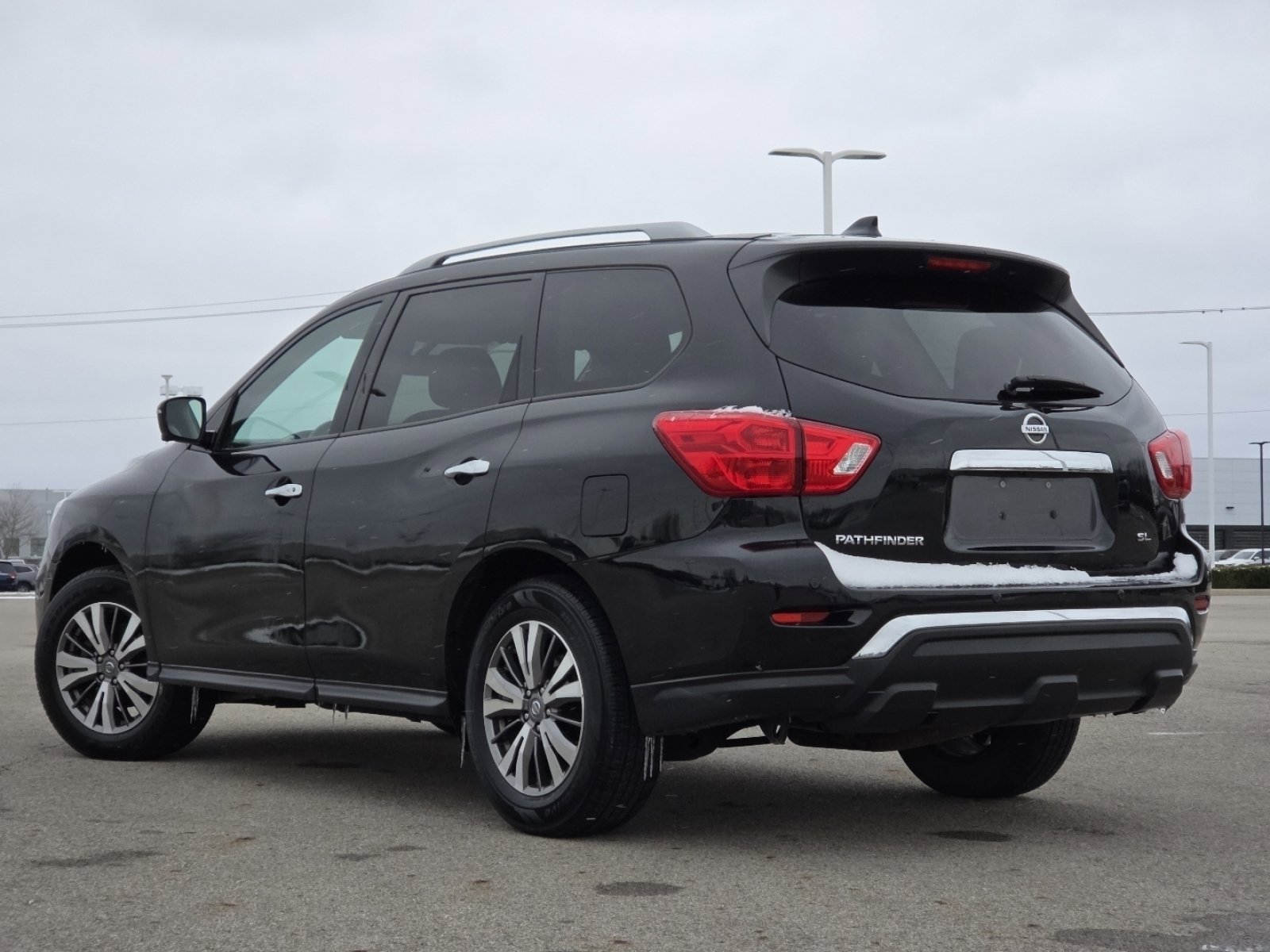 2020 Nissan Pathfinder SL