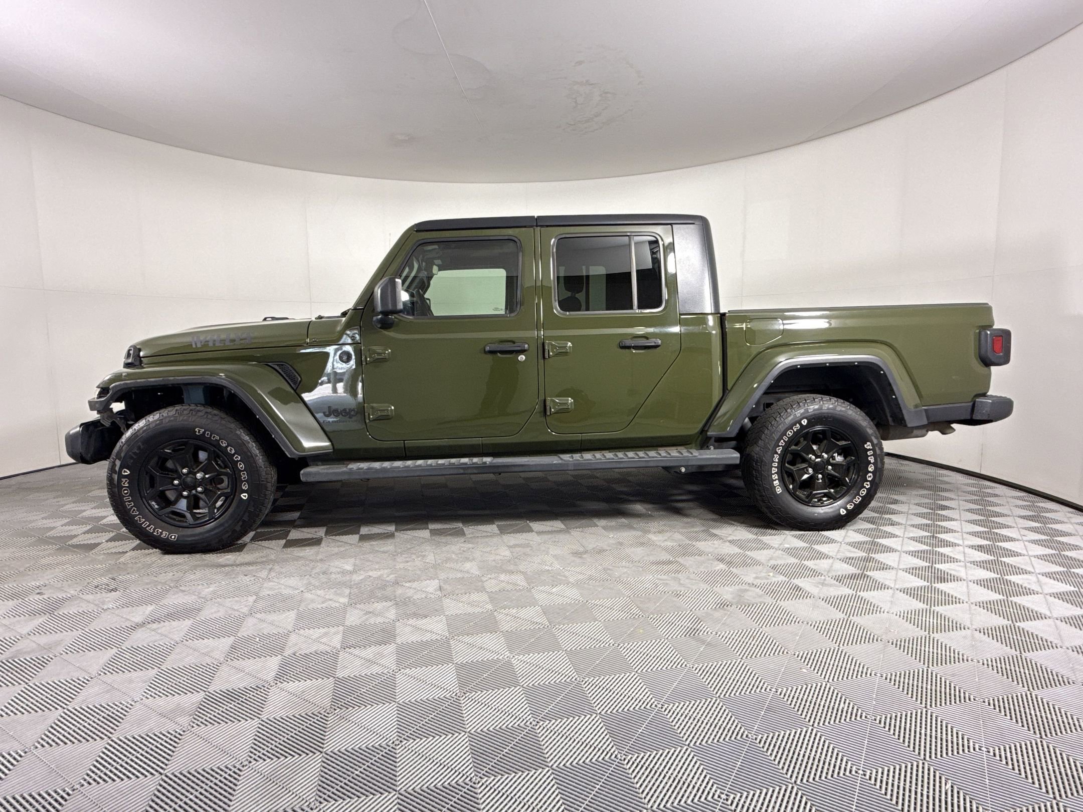 2021 Jeep Gladiator Willys