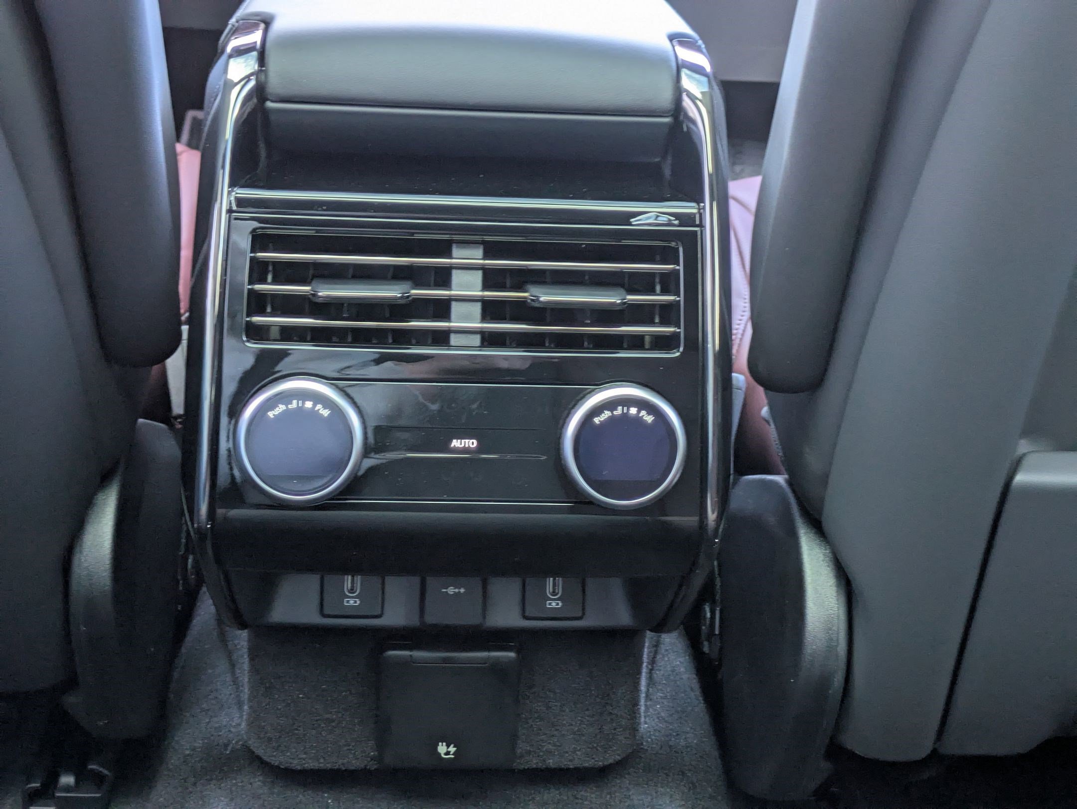 2026 Land Rover Range Rover Sport Dynamic SE