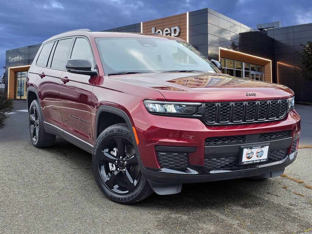 Used 2023 Jeep Grand Cherokee L Laredo