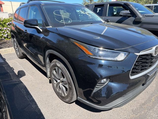 Certified 2021 Toyota Highlander XLE