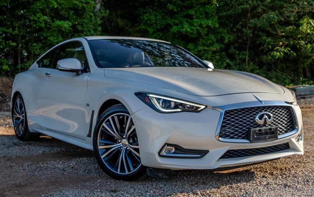 2017 INFINITI Q60 3.0t