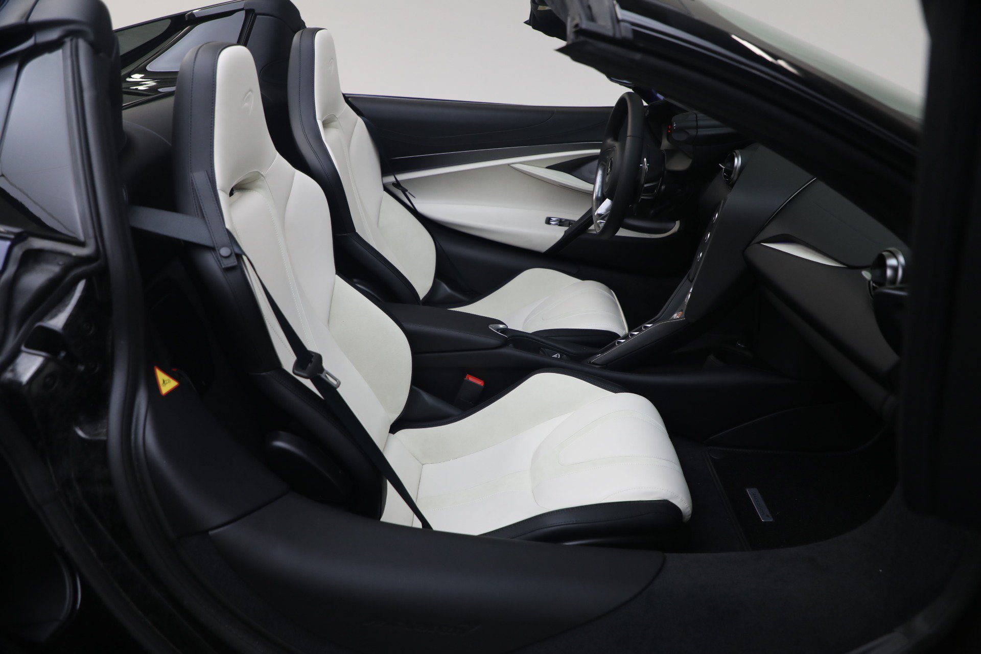 New 2027 McLaren 750S Spider photo 32