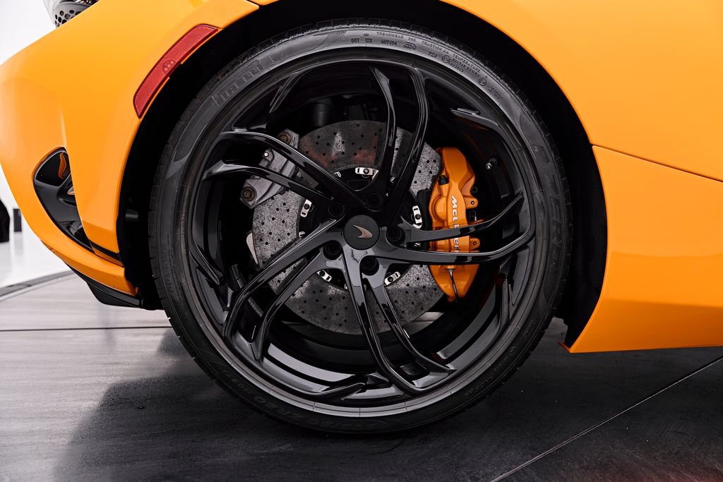 Used 2025 McLaren 750S Spider photo 44