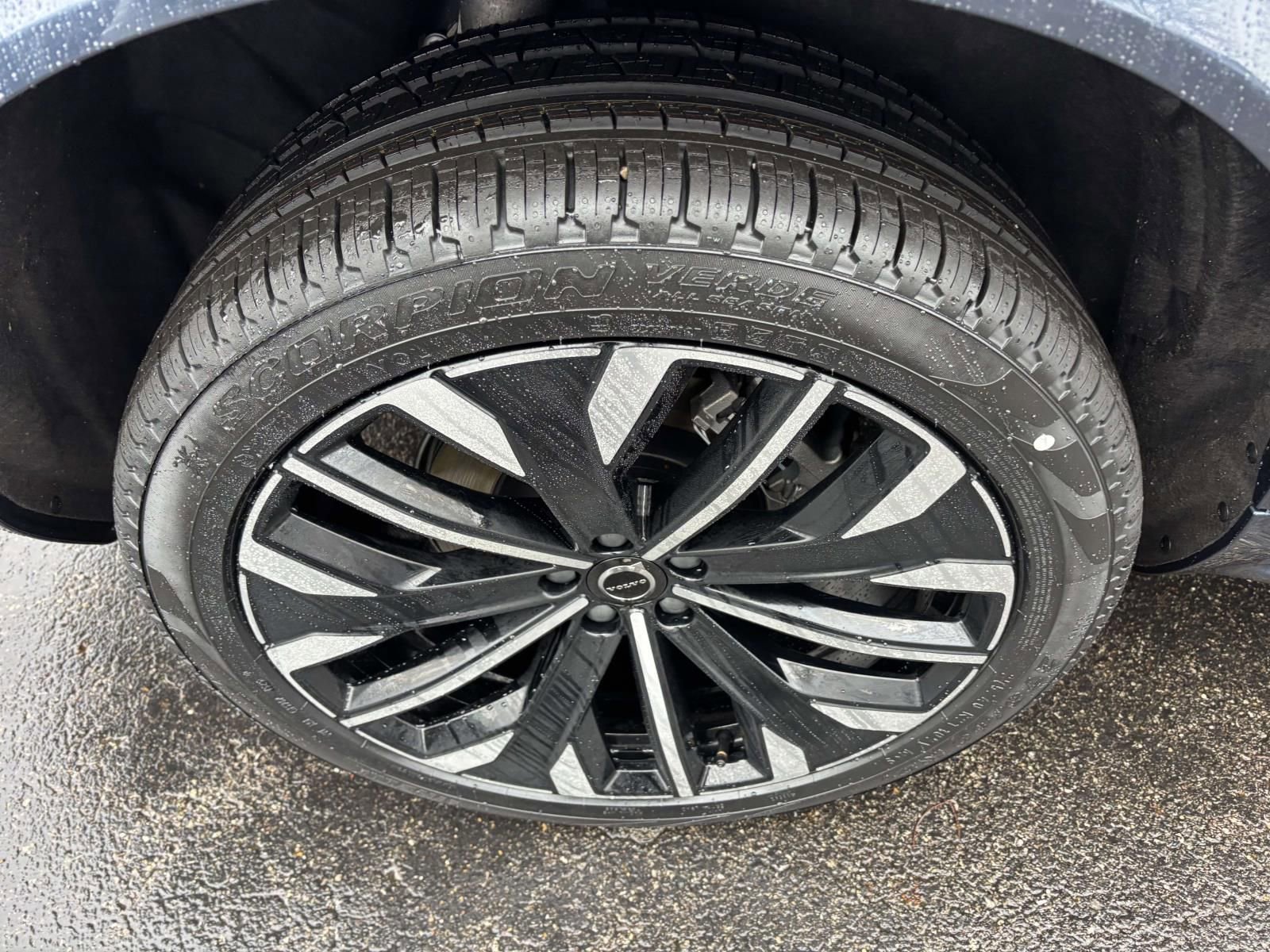 2026 Volvo Xc90 T8 Ultra