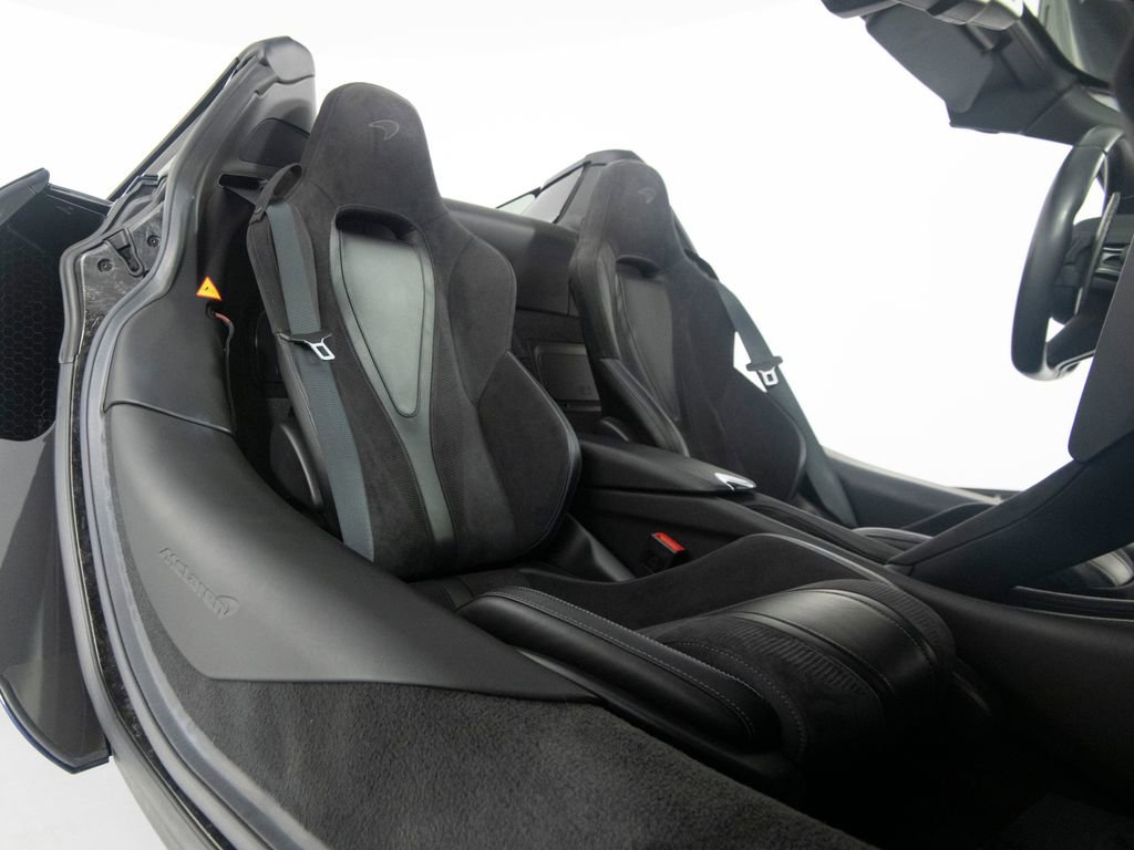 Used 2020 McLaren 720S Spider photo 34