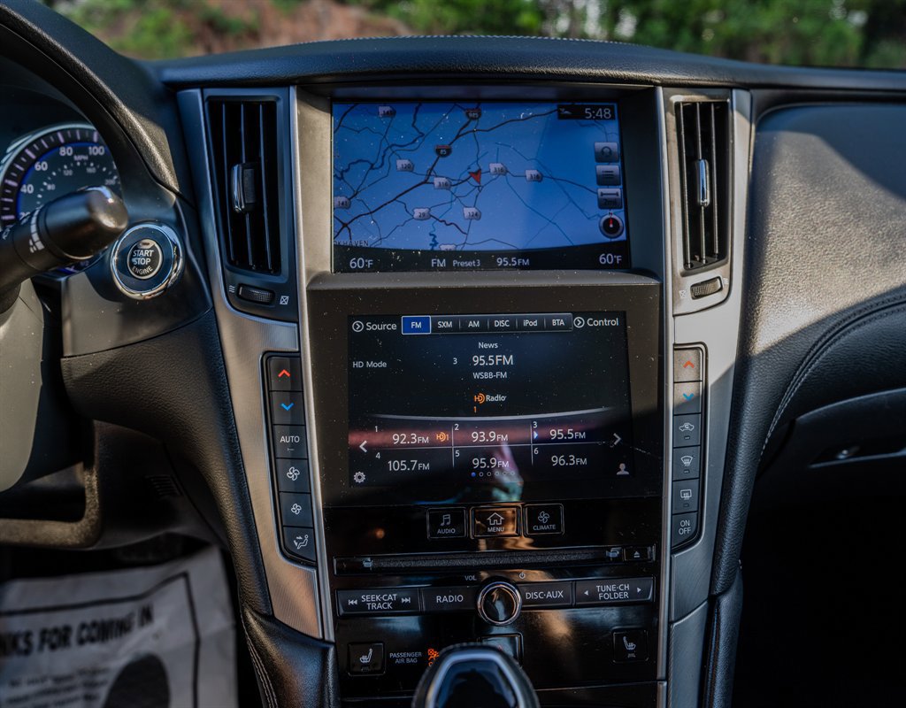 2017 INFINITI Q60 3.0t