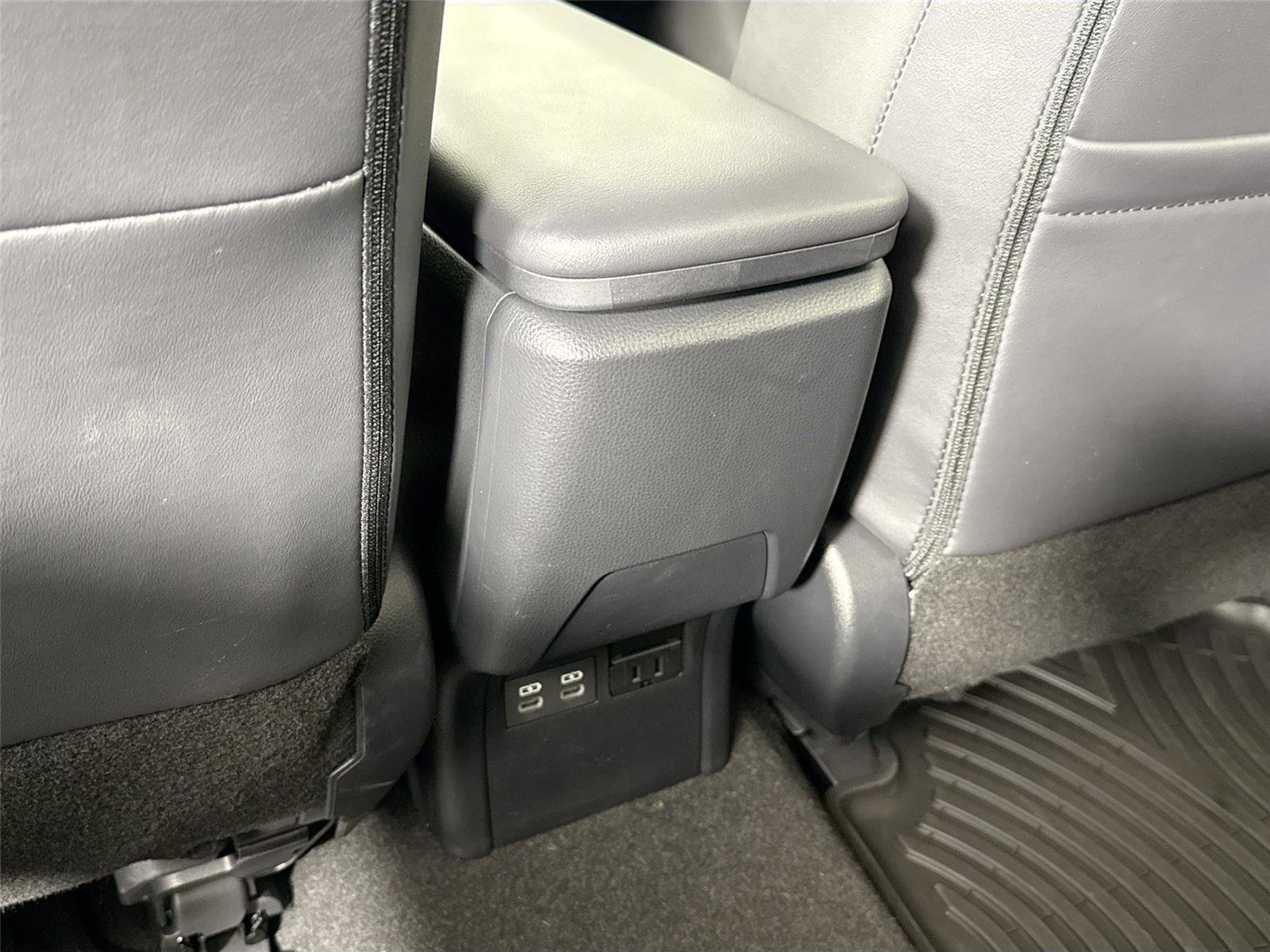 2025 Toyota Prius Plug-In Hybrid