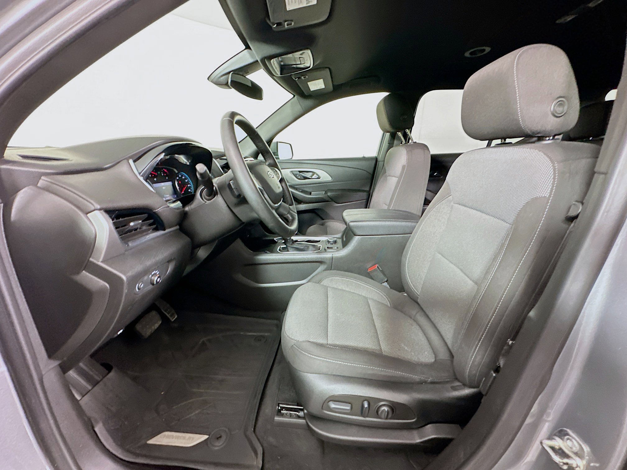 2023 Chevrolet Traverse LT