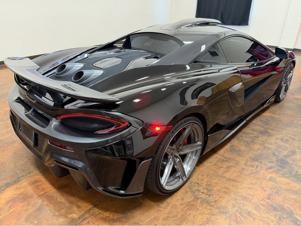 Used 2019 McLaren 600LT photo 18