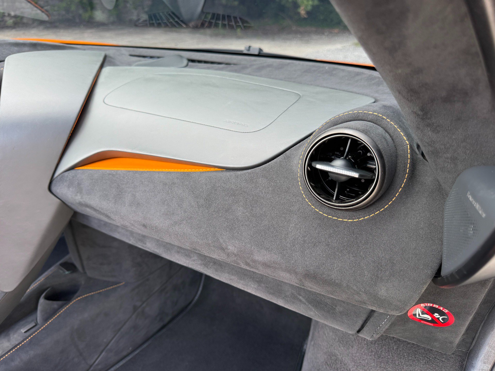 Used 2021 McLaren 720S Performance photo 19