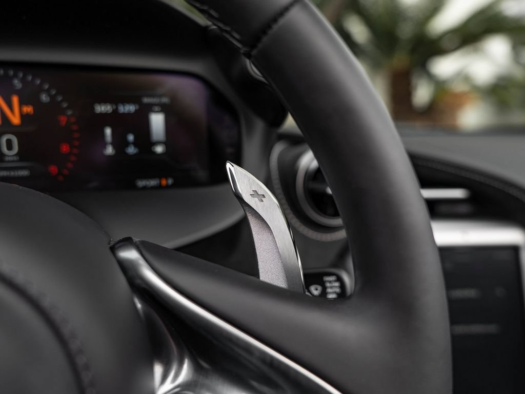 New 2026 McLaren 750S Spider photo 12