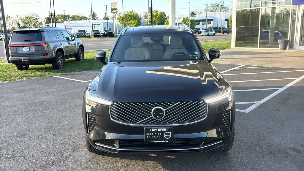 2025 Volvo Xc90 B5 Plus