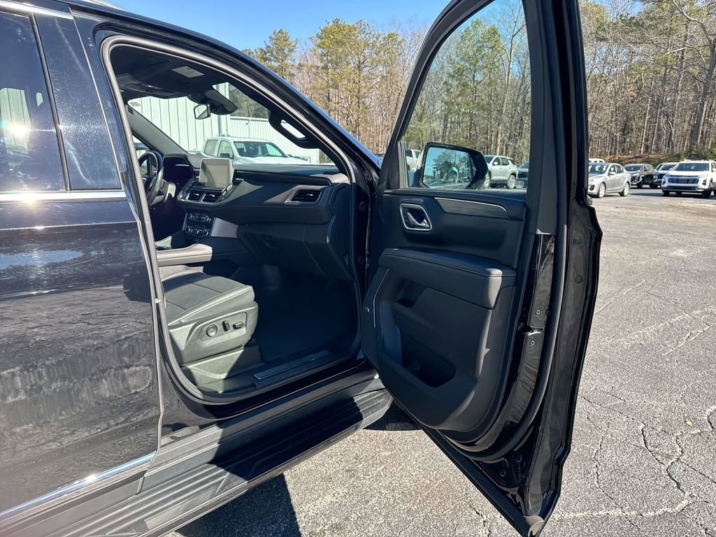 2024 GMC Yukon XL SLT