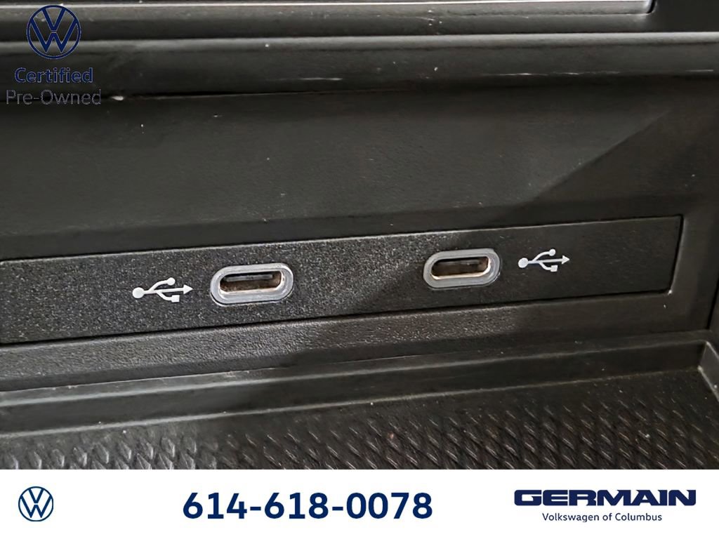 2025 Volkswagen Atlas SE