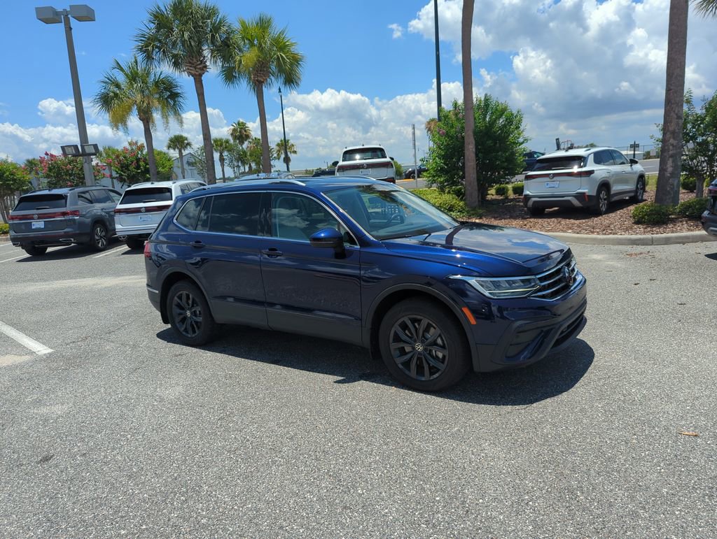 Used 2024 Volkswagen Tiguan SE