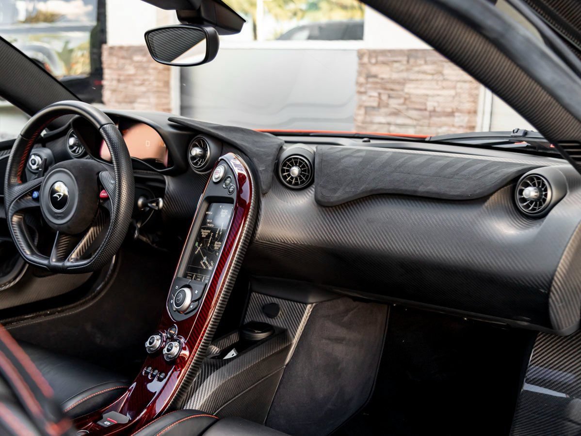 Used 2015 McLaren P1 photo 24