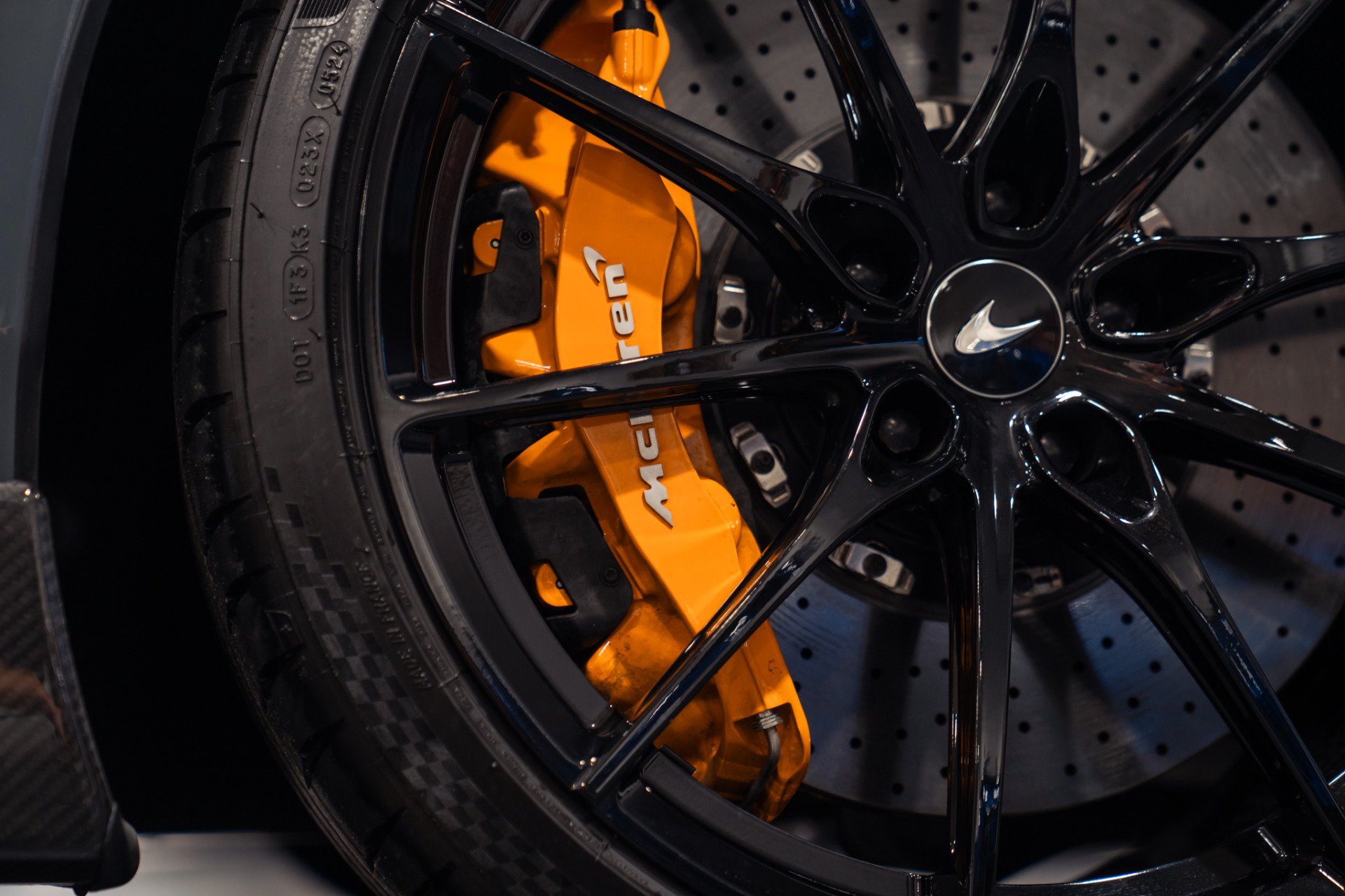 Used 2021 McLaren 765LT photo 19